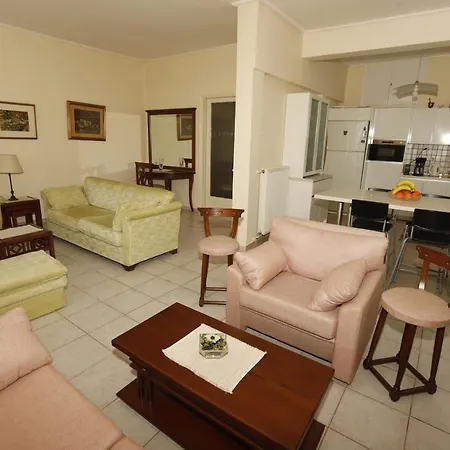 Elpis & George House Daire *